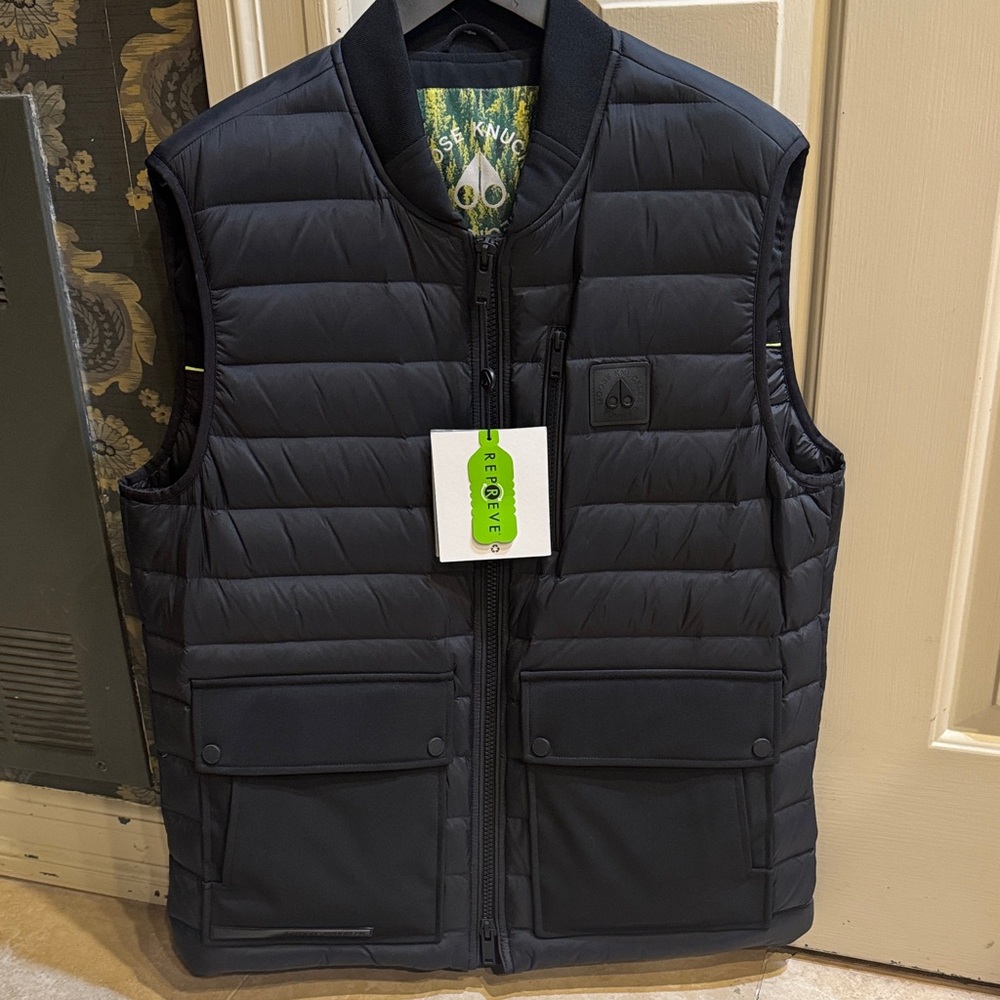 Moose Knuckles NWT black puffer vest